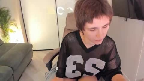 Snapshot of autumnwhisper_ chatting on February 2026 09:07:01 PM Alice online show from February 2026 09:07:01 PM