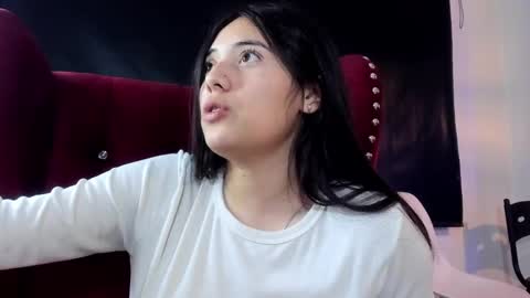 Snapshot of ava_broown chatting on December 2024 05:37:02 AM online show from December 2024 05:37:02 AM