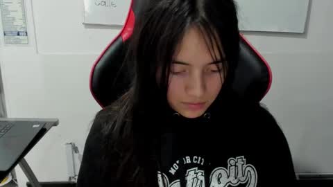 Snapshot of ava_broown chatting on December 2024 10:17:02 AM online show from December 2024 10:17:02 AM