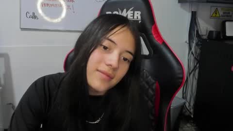 Snapshot of ava_broown chatting on December 2024 09:28:02 AM online show from December 2024 09:28:02 AM