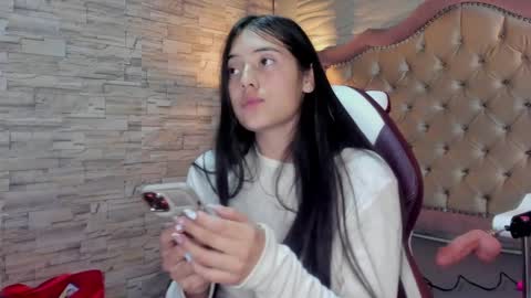 Snapshot of ava_broown chatting on January 2025 03:04:02 AM online show from January 2025 03:04:02 AM