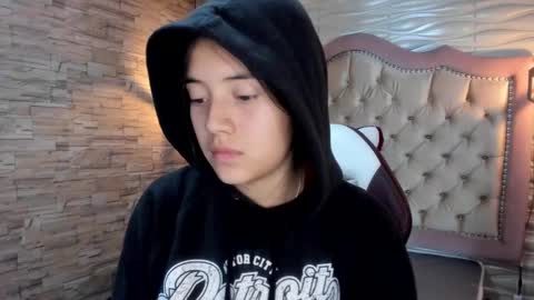 Snapshot of ava_broown chatting on February 2025 04:35:02 AM online show from February 2025 04:35:02 AM