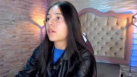 Snapshot of ava_broown chatting on February 2025 02:33:01 AM online show from February 2025 02:33:01 AM