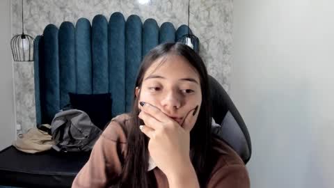 Snapshot of ava_broown chatting on March 2025 03:35:02 AM online show from March 2025 03:35:02 AM