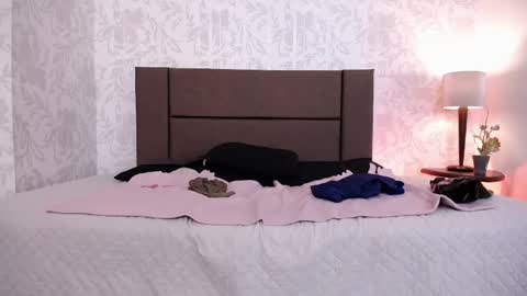 Ava  online show from May 2026 07:23:02 PM