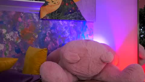 Ava online show from April 2026 07:52:01 PM