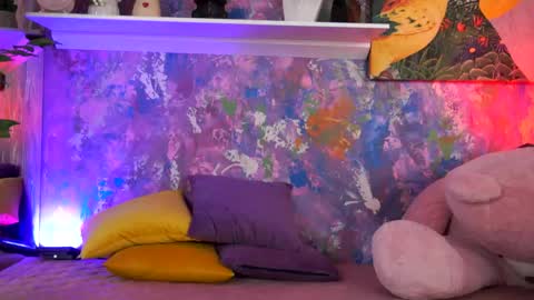 Ava online show from May 2026 08:03:01 PM