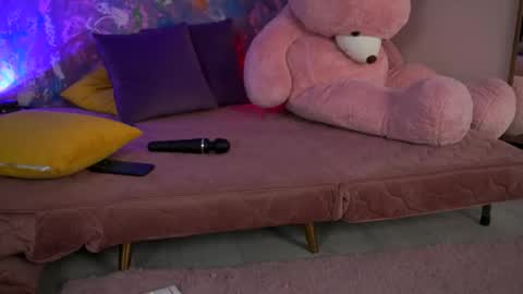 Ava online show from May 2026 07:55:02 PM