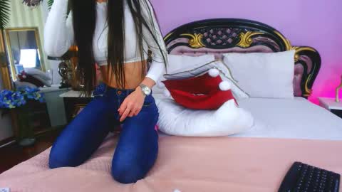 avaaaddamss online show from November 2025 10:03:02 AM