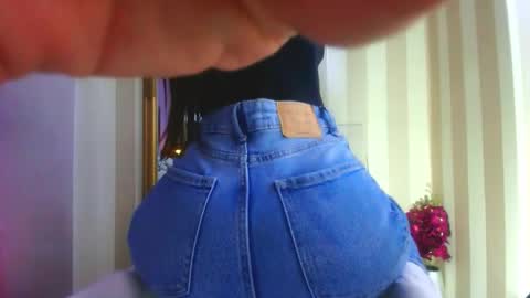 avaaaddamss online show from February 2026 10:10:01 AM