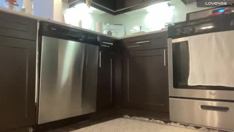 Ava . Support my channel by using my affiliate link to make your account  Thanks  online show from March 2025 04:54:02 PM