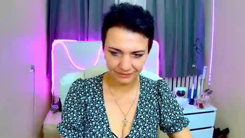 avasaturnian online show from September 2025 06:23:02 AM