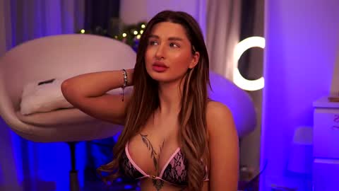 Carina online show from January 2025 04:44:02 AM