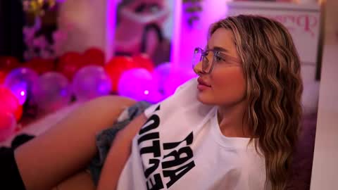 Carina online show from February 2025 05:58:02 AM