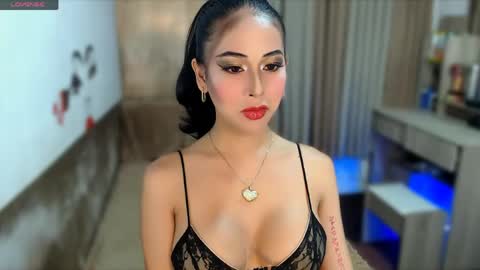 aveenaforyou online show from May 2026 11:27:02 AM