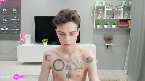 Snapshot of avegothy chatting on February 2025 01:33:01 PM gothy 3 online show from February 2025 01:33:01 PM