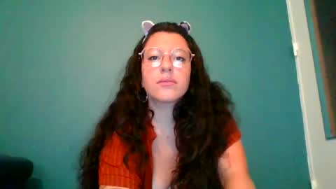 averagewifey online show from July 2026 03:14:02 PM