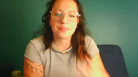 averagewifey online show from July 2026 09:57:01 PM