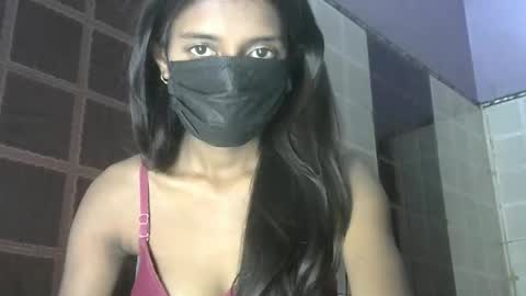 Snapshot of avery_lust01 chatting on April 2026 05:52:01 AM avery_lust01 online show from April 2026 05:52:01 AM