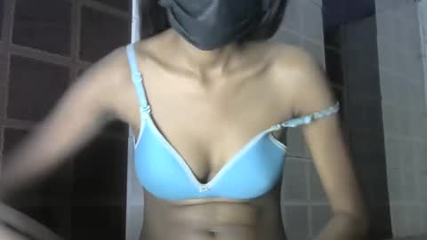 Snapshot of avery_lust01 chatting on April 2026 06:19:01 AM avery_lust01 online show from April 2026 06:19:01 AM
