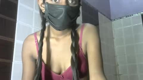 Snapshot of avery_lust01 chatting on April 2026 05:35:01 AM avery_lust01 online show from April 2026 05:35:01 AM