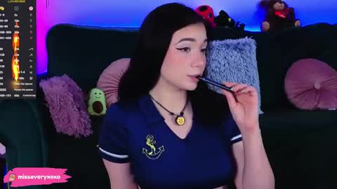 AveryWillow online show from April 2026 10:07:02 PM