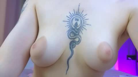 avgustina_love online show from February 2026 09:35:02 AM