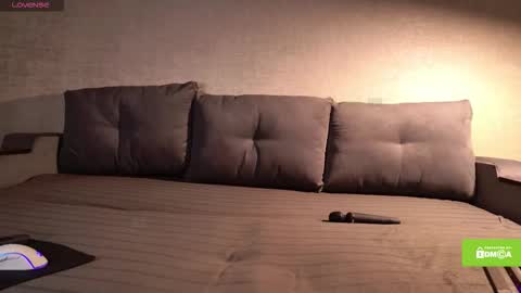 avr0ria online show from November 2025 03:27:02 AM