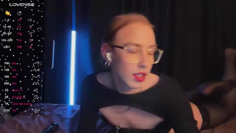 avril_pearly_ online show from March 2025 08:27:01 PM