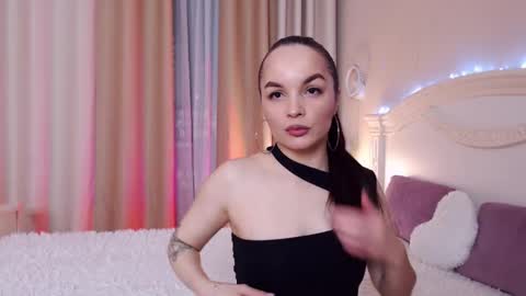 Avrora Inst online show from March 2026 07:28:01 PM