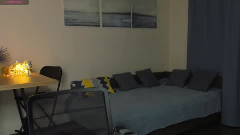 Avrora online show from January 2025 05:59:02 PM