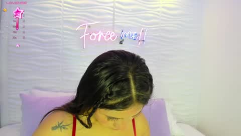 Avy  online show from January 2025 11:32:02 AM