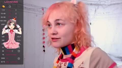 Snapshot of awawrin chatting on November 2025 09:26:02 PM Awi online show from November 2025 09:26:02 PM