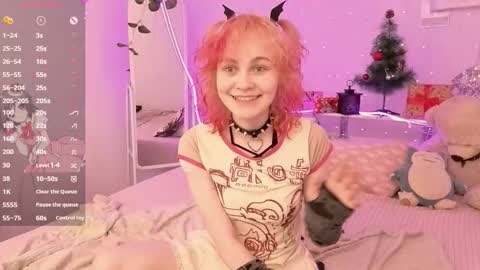 Snapshot of awawrin chatting on December 2025 08:49:01 PM Awi online show from December 2025 08:49:01 PM