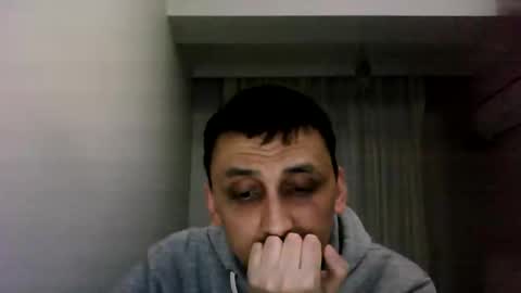 awesenheit online show from April 2026 07:22:01 PM