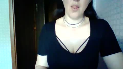 awesomeladyy online show from May 2026 07:28:02 AM
