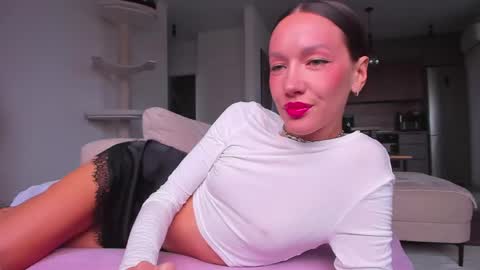 Awgustina online show from May 2026 08:22:01 AM