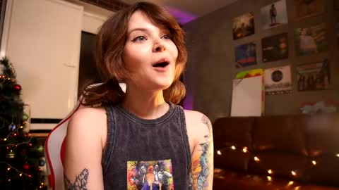 Snapshot of awondrr chatting on January 2025 06:21:01 PM Alice online show from January 2025 06:21:01 PM