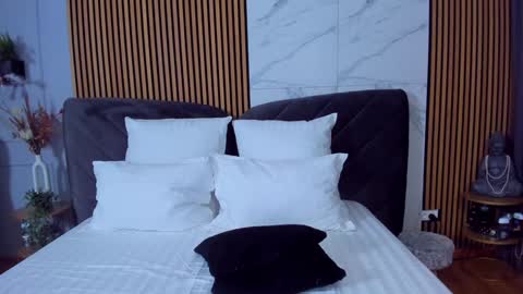 Snapshot of awww_ella chatting on January 2025 05:02:01 AM Ella online show from January 2025 05:02:01 AM