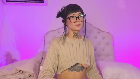 axarasss online show from May 2026 07:42:02 PM