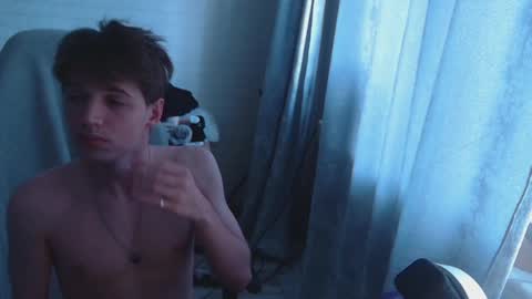 axel_0ne online show from May 2026 07:24:02 AM