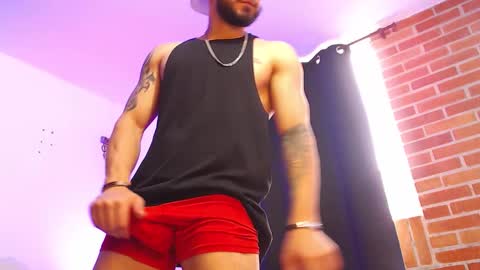 Snapshot of axel_7070 chatting on November 2025 01:13:01 PM Independiente Model online show from November 2025 01:13:01 PM