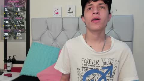 Axel Evanss online show from December 2024 12:44:01 PM