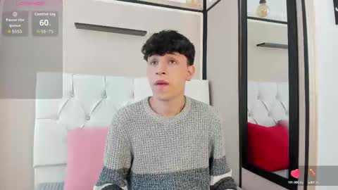 Axel Evanss online show from September 2025 01:02:01 PM