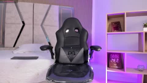 Snapshot of axel_grey_ chatting on February 2026 01:11:02 PM axel_grey_ online show from February 2026 01:11:02 PM