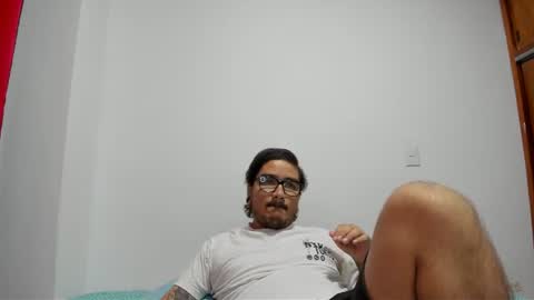 axel_hornyy online show from July 2026 12:51:01 PM