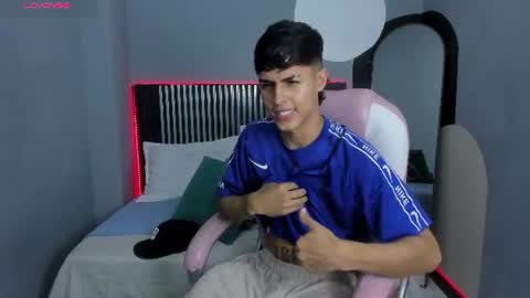 A X E L  online show from June 2026 08:24:02 PM