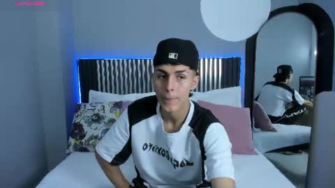 A X E L  online show from July 2026 08:24:01 PM