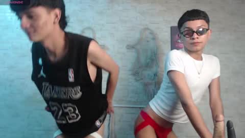 axel_milo_and_kairo online show from February 2026 04:03:02 PM