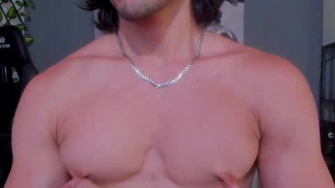 Snapshot of axel_owen chatting on January 2025 11:31:01 PM Axel online show from January 2025 11:31:01 PM